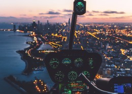 直升机操作台图片