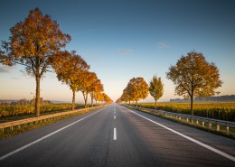 笔直的公路图片