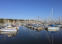 停留的船舶图片