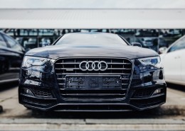 豪华的奥迪车图片