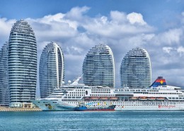 豪华的游艇图片