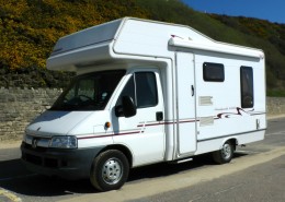 霸气的房车图片