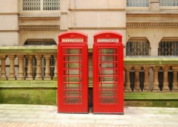 红色的电话亭图片