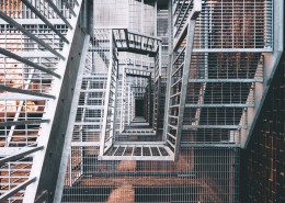 旋转的楼梯图片