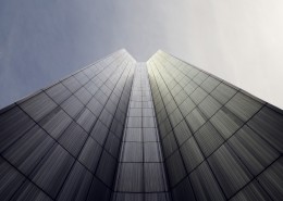 高耸的写字楼图片