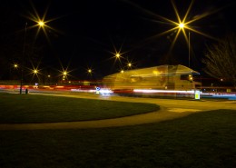 星光熠熠的路灯图片