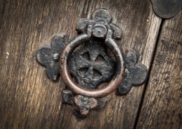 复古的门把手图片