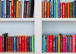 整洁的书架图片