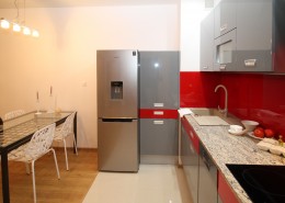 整洁的现代厨房图片