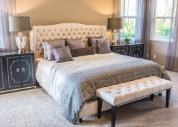 干净舒适的床图片