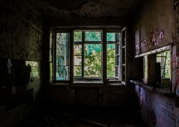 老式的木窗图片