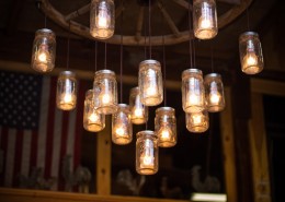 黑暗中的灯图片