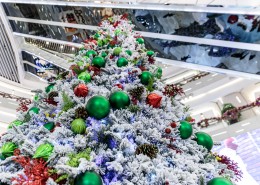 圣诞节可爱圣诞树装束图片