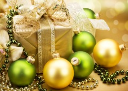 圣诞节装饰彩球图片