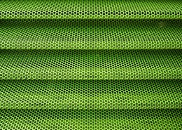 铁皮上整齐的穿孔图片