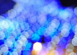 背景虚化的灯光图片