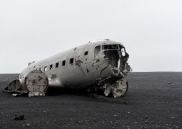 坠毁的飞机图片