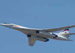 图-160战略轰炸机图片