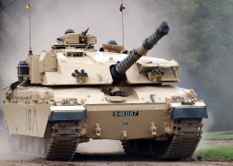 英国挑战者2主战坦克图片