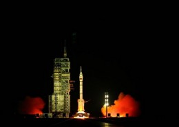 神州七号发射图片