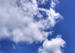 高空中洁白的云朵图片大全