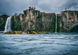 峻峭的山峰图片大全