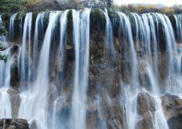 雄伟壮观的瀑布图片大全
