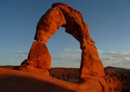 雄伟壮观的拱门国家公园图片