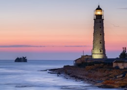 海岸灯塔风景图片