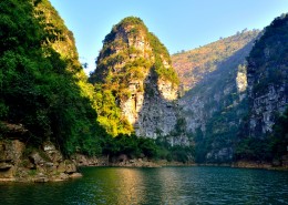 美丽的湖光山色图片