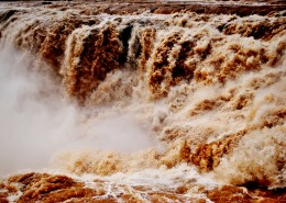 气势磅礴的黄河风景图片
