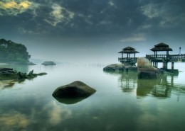 湖面倒影风景图片