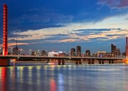 傍晚的钱塘江图片