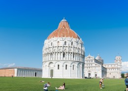 意大利比萨斜塔风景图片