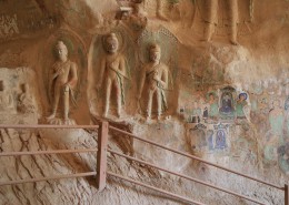 甘肃炳灵寺石窟风景图片