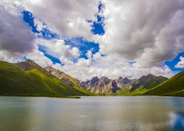 青海年保玉则壮阔风景图片