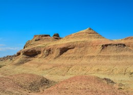 新疆克拉玛依魔鬼城风景图片