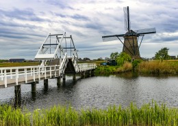 荷兰风车村风景图片