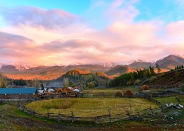 新疆白哈巴村风景图片