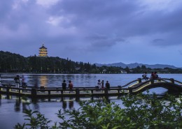浙江杭州西湖夜景图片