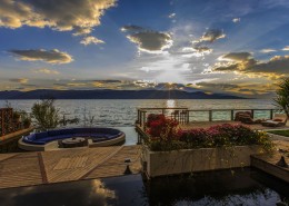 云南洱海日出风景图片