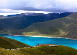 西藏羊卓雍措风景图片大全