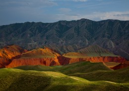 新疆努尔加大峡谷风景图片大全