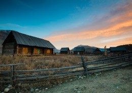 新疆禾木乡清晨风景图片