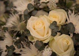 黄色玫瑰花束图片