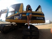 穿热裤的美女图片