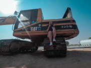 穿热裤的美女图片