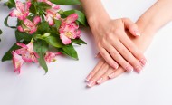 美女手部护理图片大全
