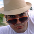 墨镜型男帅哥图片大全