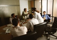 办公室会议讨论图片大全